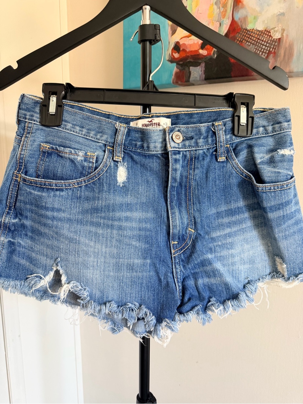 Women’s Hollister Distressed Denim Cutoff Shorts – Size 9 / W29